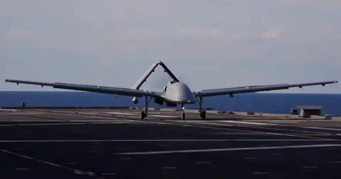 Bayraktar TB3'ten tarihi başarı! TCG Anadolu'da KUSV kontrol testi başarıyla tamamlandı