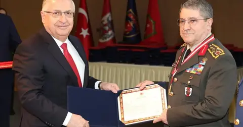 Bakan Güler'den TSK'ya övgü, teröre net uyarı