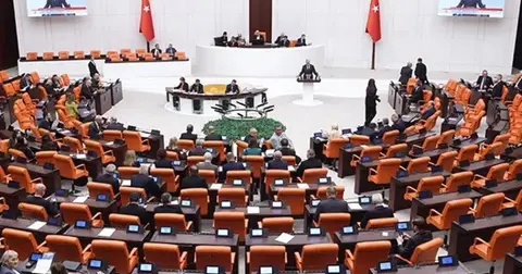 TBMM'de Trafik Kanunu Değişikliği: İlk İki Madde Kabul Edildi