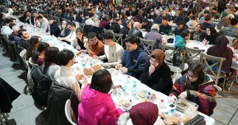 Kocaeli'nin Ramazan Çadırı’nda ilk oruçlar açıldı