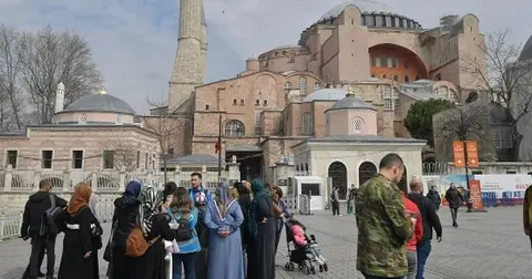 İstanbul Beylikdüzü’nde ramazan sanat ve sağlıkla karşılanıyor