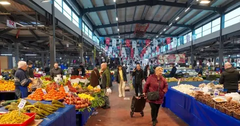 Beylikdüzü’de pazar atıklarında ayrıştırma uygulaması başladı, ihlale ceza