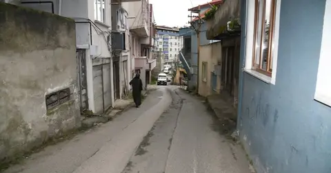 Trabzon'da Toklu Mahallesi’nde yol sorunu çözülüyor