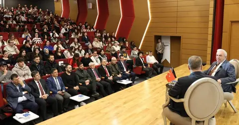 Nilüfer Belediye Başkanı Şadi Özdemir gençlerle buluştu