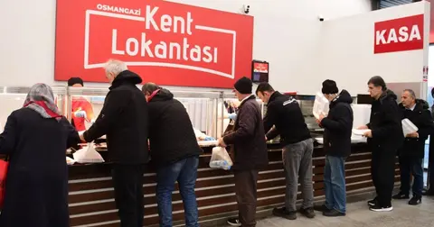 Ramazan’ın ilk iftarında Osmangazi’de gönüller birleşti