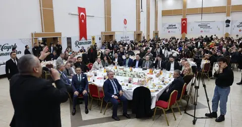 Başkan Özarslan Kırıkkalelilerle iftar sofrasında buluştu