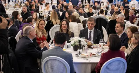 İzmir’de Balıkesirliler iftarda buluştu