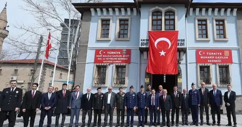 Kayseri Büyükşehir Çanakkale şehitlerini unutmadı