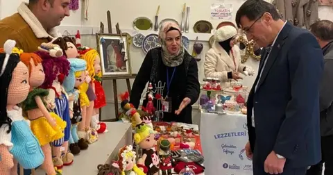 Kütahya'da yöresel stantlara Başkan Kahveci'den ziyaret