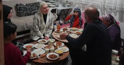 Bilecik'te Başkan Subaşı, Demircan ailesinin sofrasında oruç açtı