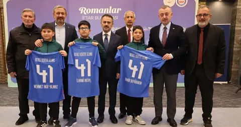 Kocaeli'de Başkan Büyükakın Roman iftarına katıldı