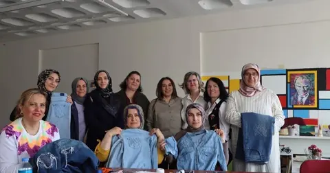 Sashiko atölyesiyle ürünlerini yenilemeyi öğrendiler