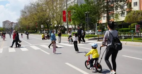 Eskişehir’de sokaklar müziğe açıldı