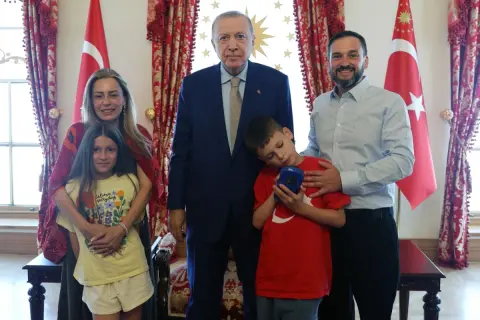 Cumhurbaşkanı Erdoğan, "Cake Not Hate" kampanyasıyla tanınan Joshua Harris'i ağırladı