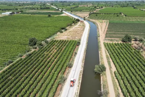 Manisa Turgutlu’da yollar daha güvenli ve konforlu hale geliyor