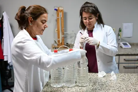 Manisa'da çiftçiye bilimsel destek: 395 analiz, sıfır kar