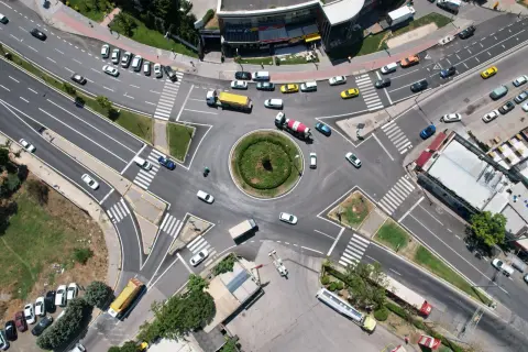 İBB İstanbul'un yollarını yenilemeye devam ediyor