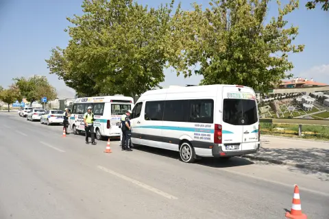 Konya'da toplu taşıma denetimleri titizlikle sürüyor