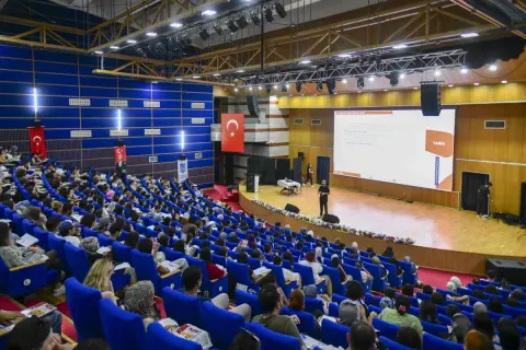 ABB'den KPSS Adaylarına 60 Saat Ücretsiz Kamp