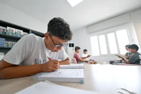 Aydıncık'ta Sınava Hazırlananlar İçin Ücretsiz Çalışma Alanı