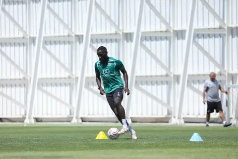 Konyaspor'da Masuaku sürprizi: İlk antrenman!