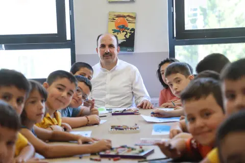 Başkan Altay, Bilgehane ve Kur'an Kursu'nda öğrencilerle buluştu