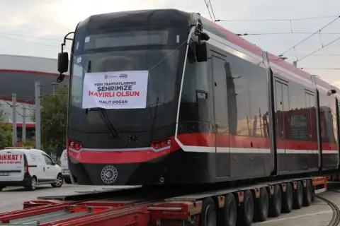 Samsun'a 2. tramvay geldi, 12'li filoya tamamlanıyor