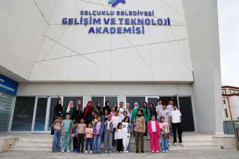 Filistinli çocuklar Selçuklu'da atölye keyfinde