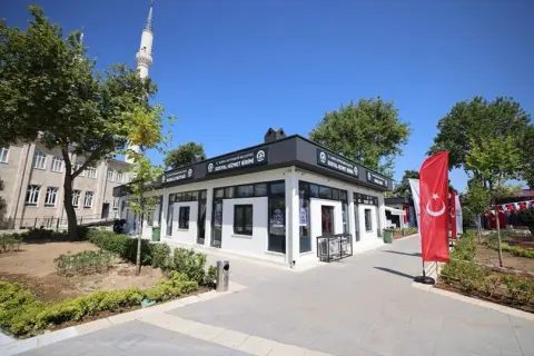 Denizli’de yeni sosyal yaşam merkezi: Mahalle mutfağı ve emekli evi