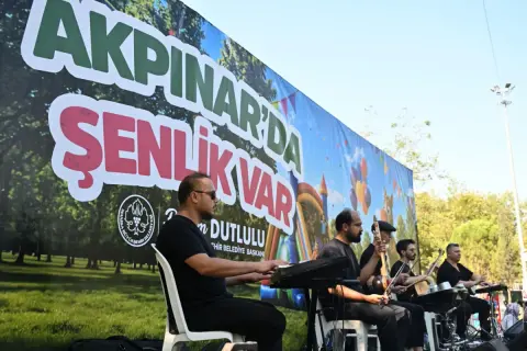 Yenilenen Akpınar'da şenlik: Çocuklar doyasıya eğlendi
