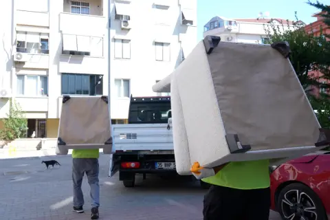 Maltepe'de 131 haneye 338 ev eşyası teslim edildi