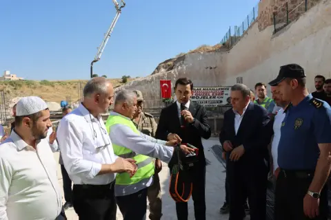 Bağlar Mahallesi'ne Çok Amaçlı Sosyal Tesis: Temel Atıldı
