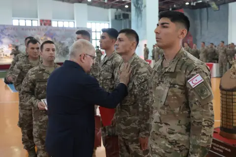 Bakan Güler ve Genelkurmay Başkanı'ndan Bordo Berelilere bröve