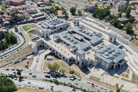 Ulus'ta Türkiye'nin ilk kapalı dolmuş durağı hizmete açılıyor