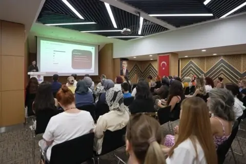 Denizli'li kadın girişimciler Etsy ile dünyaya açılıyor