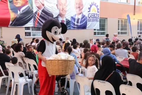 Gebze'de açık hava sineması: Rafadan Tayfa keyfi