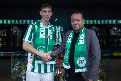 Konyaspor'a Macar yıldızı Rajmund Toth imza attı