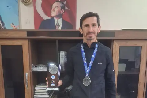 Keşanlı Alper Elmas, Kayseri Yarı Maratonda bronz madalya