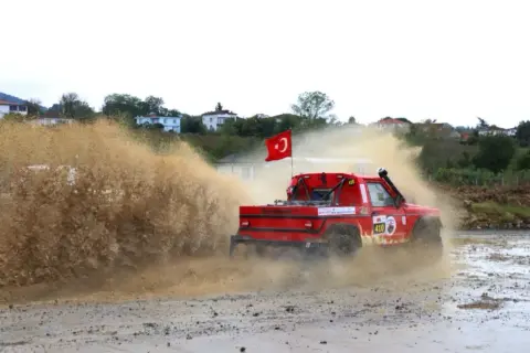 OffRoad tutkunları Ünye’de buluşuyor