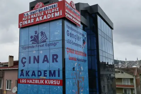 Çınar Akademi öğrencileri YKS ve LGS’de gurur kazandı