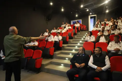 Sakarya otobüs şoförlerine empati eğitimi verildi