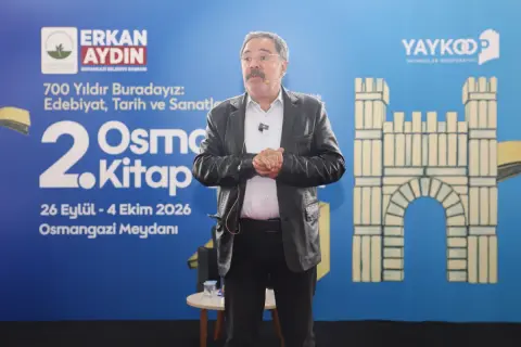 Ahmet Ümit Bursa Osmangazi'de kitapseverlerle buluştu