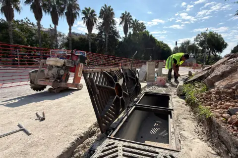 Antalya’da Yağmur Suyu Tesisatı Genişletiliyor, Ulaşım Güvenliği Artırılıyor