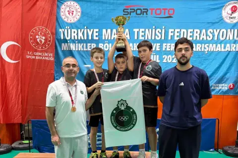 Karatay Belediyespor Masa Tenisi Takımı Muğla'da Şampiyon Oldu