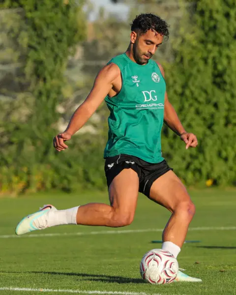 Konyaspor Trabzonspor'a hazır: Ahmet Oğuz antrenmanda