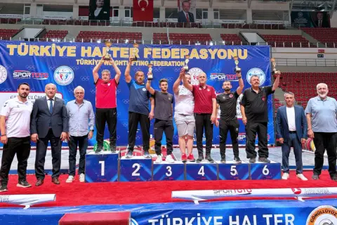 Karatay Belediyespor Halter Takımı Türkiye Şampiyonası’nda Derecelerle Döndü