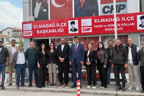 Deniz Demir: CHP tek mevsimlik çiçek değil