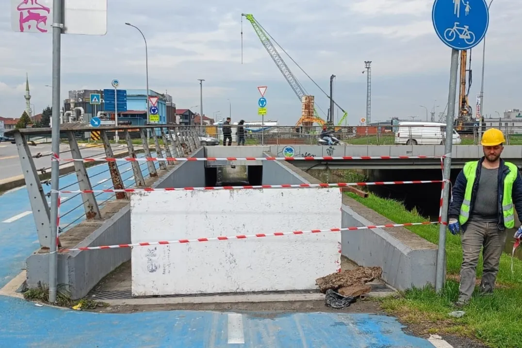 Sakarya Büyükşehir’den Yazlık Kavşağı'na önemli uyarı