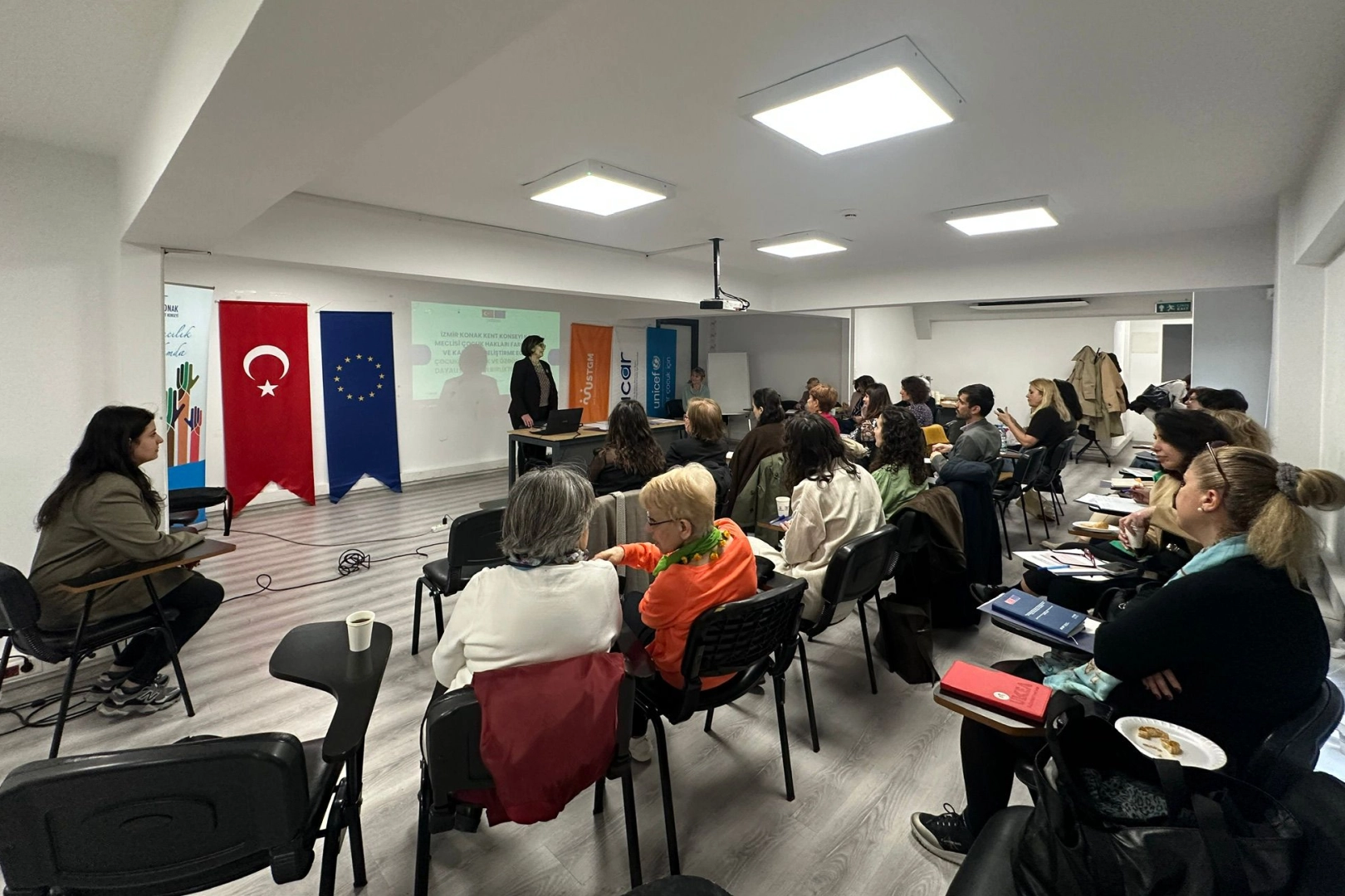İzmir Konak'ta 'Yarının Yetişkinleri' Çalıştayı