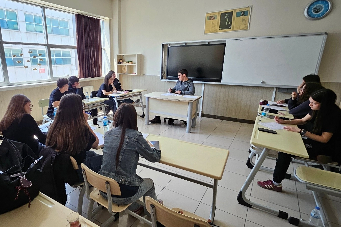 Bursa Mudanya'da liselilerin 'münazara' heyecanı